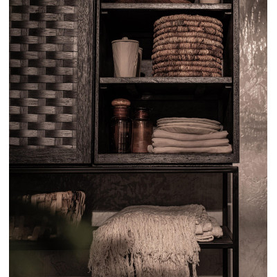 Карма шкаф с 2 врати, 3 чекмеджета и 1 рафт