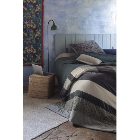 Einfaches Teppich-Glas