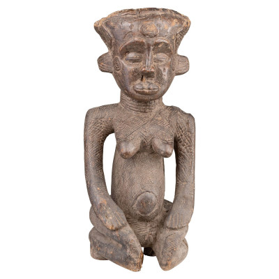 Forfædres Dengese skulptur