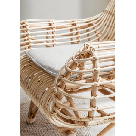 Cefalu tuoli tyynyllä