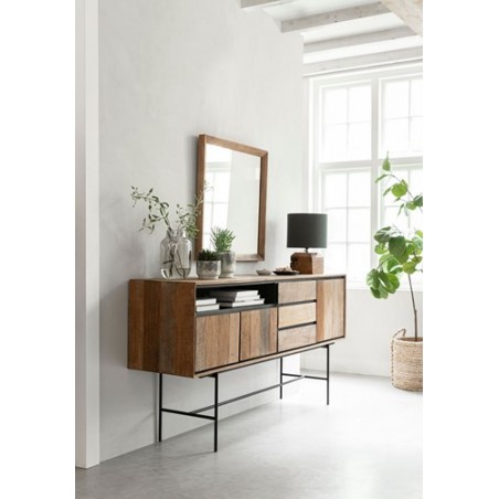 Metropole neliön peili