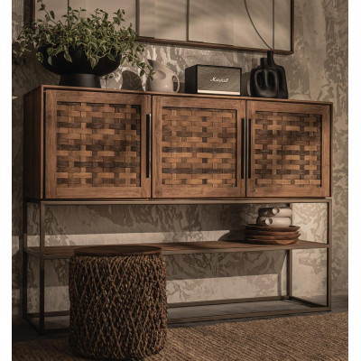 Karma pukeutuja 3 ovet ja 1 teline