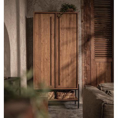 Ääriviivat vaatekaappi 2 ovea ja 5 hyllyä