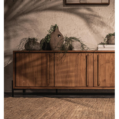 Ääriviivat matala senkki, jossa on 4 ovea