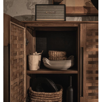 Karma szekrény 2 ajtóval, 3 fiókkal és 1 állvánnyal