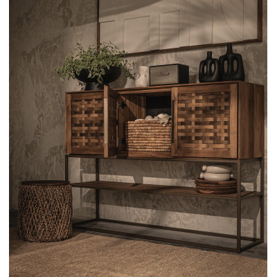 Karma komód 3 ajtóval és 1 állvánnyal