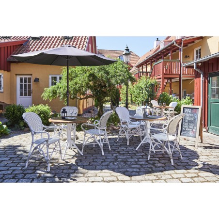 Isabelle outdoor aluminum chair