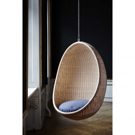 Nana & Jorgen Ditzel egg chair