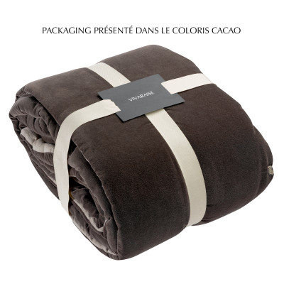 Elise pompom comforter