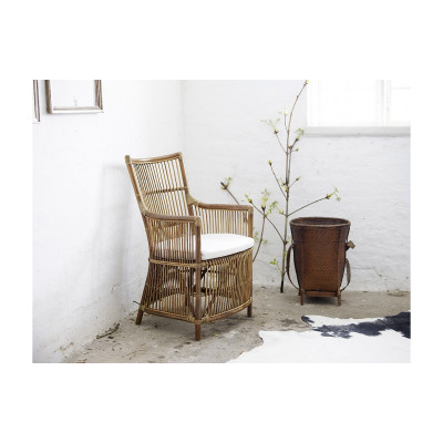 Davinci armchair with seat cushion