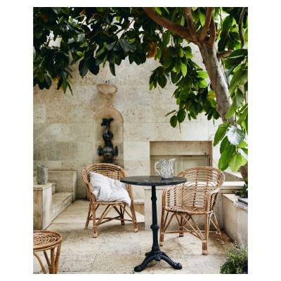 Coffee round table in marble and iron