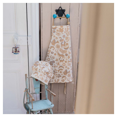 Pandi cooking apron and hat