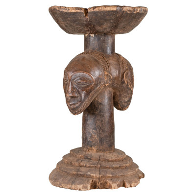 Luba Cariathyde stool