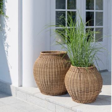 Garden pots