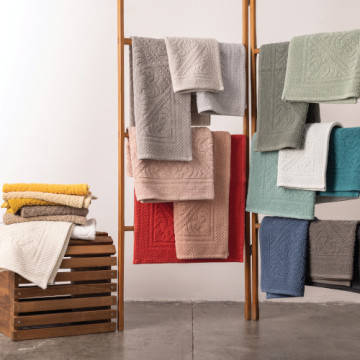 Bath linens
