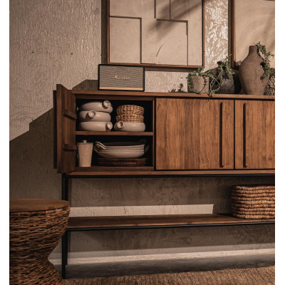 Apibrėžti indauja su 4 durų