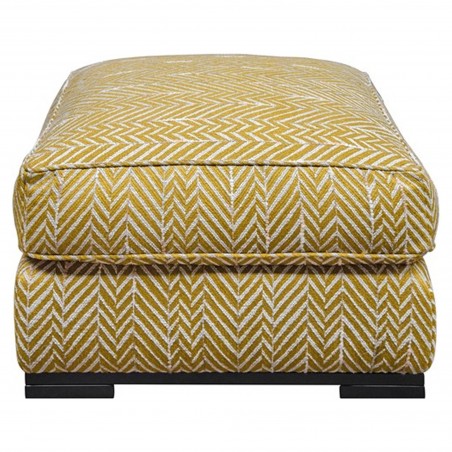 Metro gājēju naglas