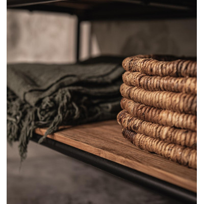 Kontūru skapis ar 4 durvīm un 1 plauktu