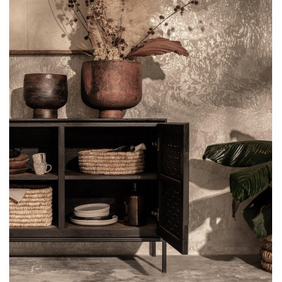 Karma bufete ar 4 durvīm