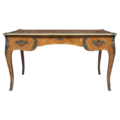 Louis XV rakstāmgalds ar dzeltenbrūnu virsmu
