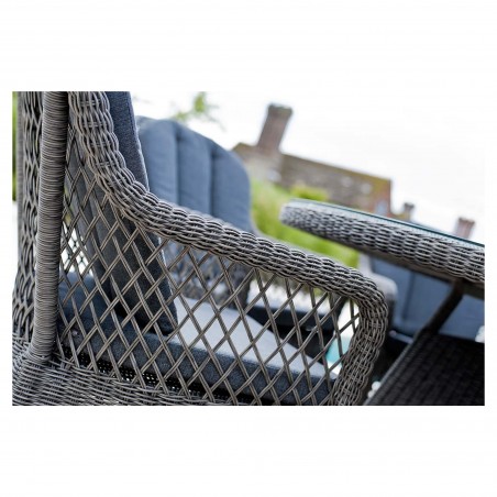 Carlo Opengewerkte Fibre Mounted Fauteuil met kussens