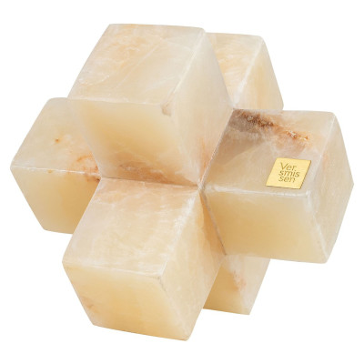 Wavebreaker Onyx sculptuur