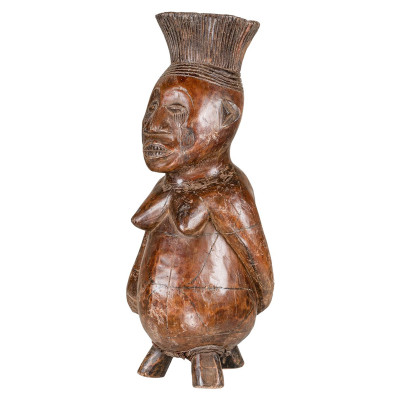 Box vrouwelijke sculptuur