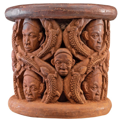 Taboret figuratywny Bamileke