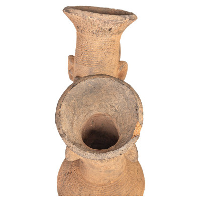 Escultura cefalomórfica de Dooble