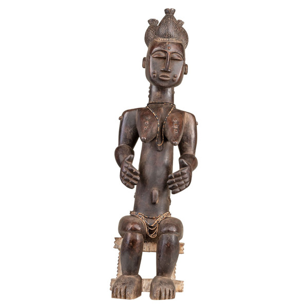 Sculptura figurinei Attye