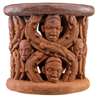Bamileke Figurativ Pall
