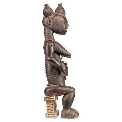 Skulptura figure Attye
