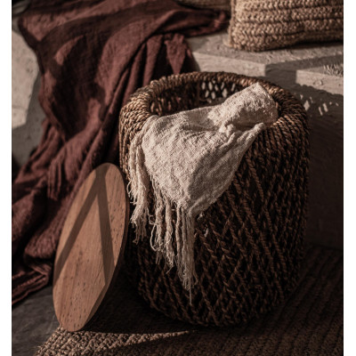 Knut príručný stolík