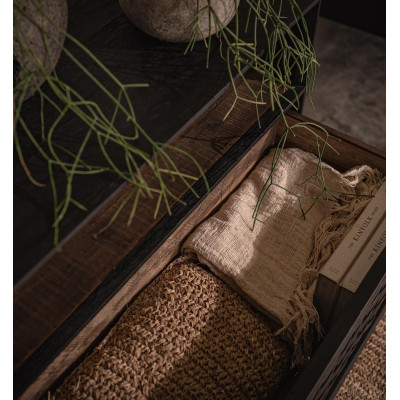 Karma TV stojan s 2 zásuvkami a 1 policou